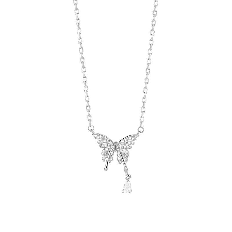 Fantasy Butterfly Necklace for Women: Light Luxury, High Grade, Exquisite Collar Chain, Exquisite Necklace Ornament