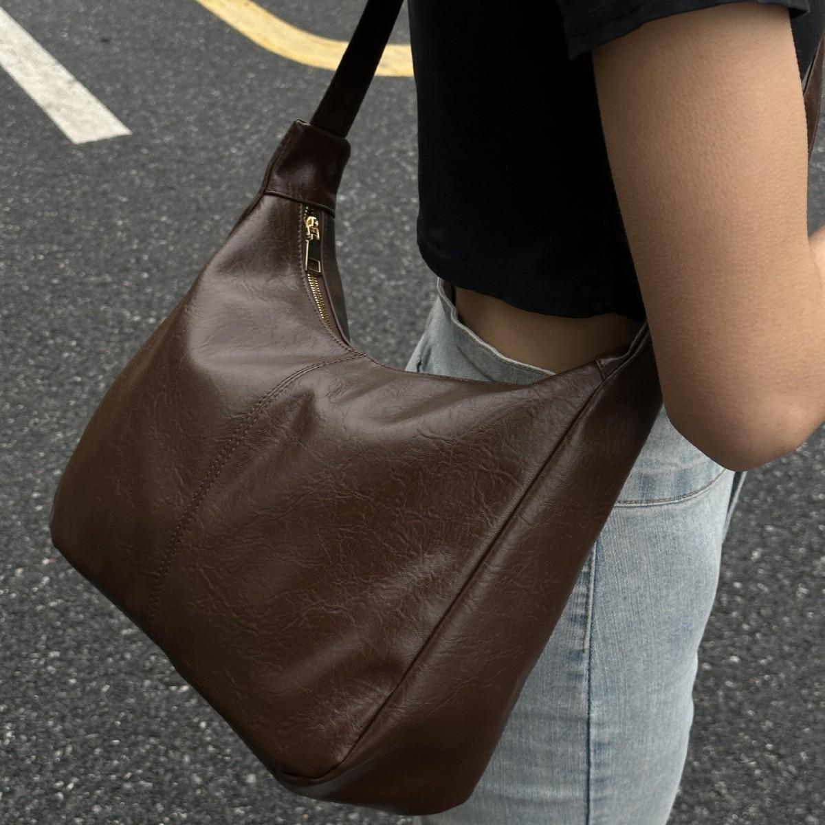 

Fashion Retro Elegant Versatile Women s Solid Color Melad Casual Commuter Large Capacity Tote Crossbody Shoulder Bag коричневий