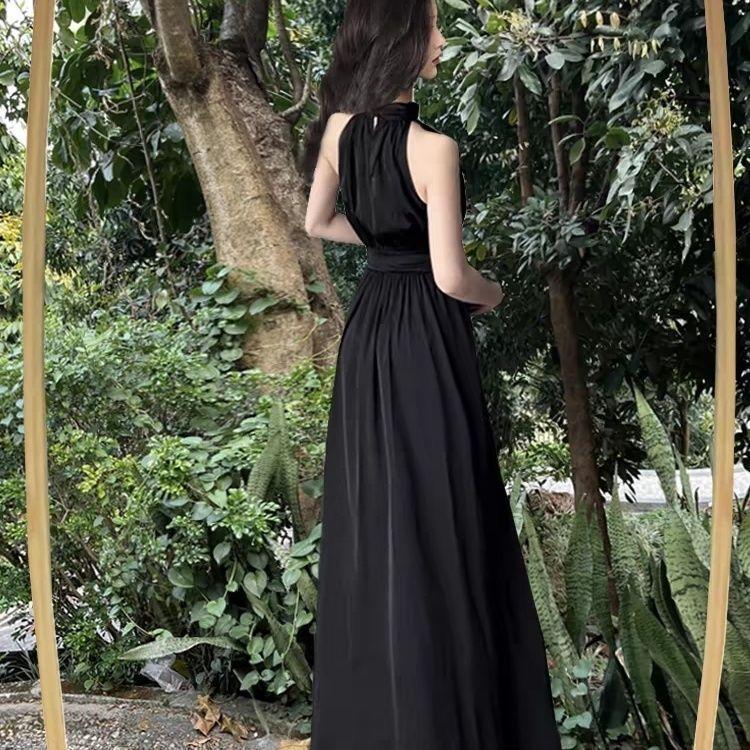 High-end Black Neck-hanging Sleeveless Dress for Women's Summer New French Temperament Split-ended Waist Long Dress