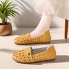 Chaussures trouées respirantes pour femmes 2025 été nouvelles chaussures simples creuses semelle souple tendon de bœuf chaussures décontractées pour mères à enfiler à fond plat