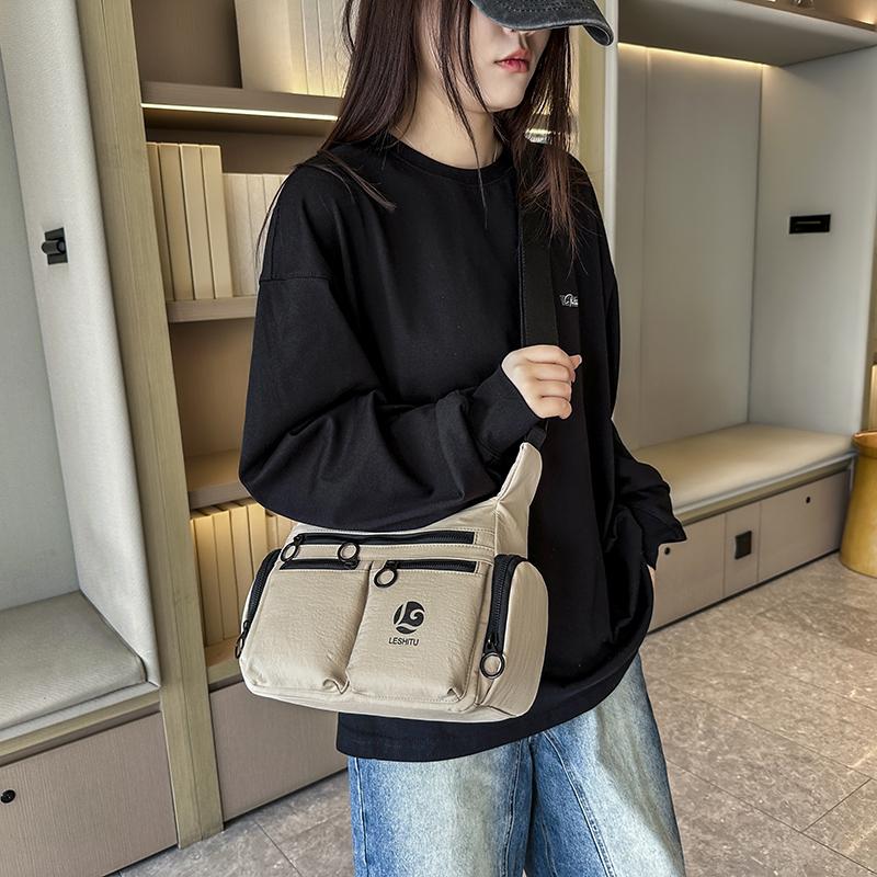 Unisex Crossbody Bag with Multi-pockets – Large Capacity Water-Resistant Sling Pack, for Commute & Travel