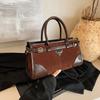 High-end Large-capacity Handbag, Crossbody Bag, Versatile for Commuting and Dates, Small Square Bag