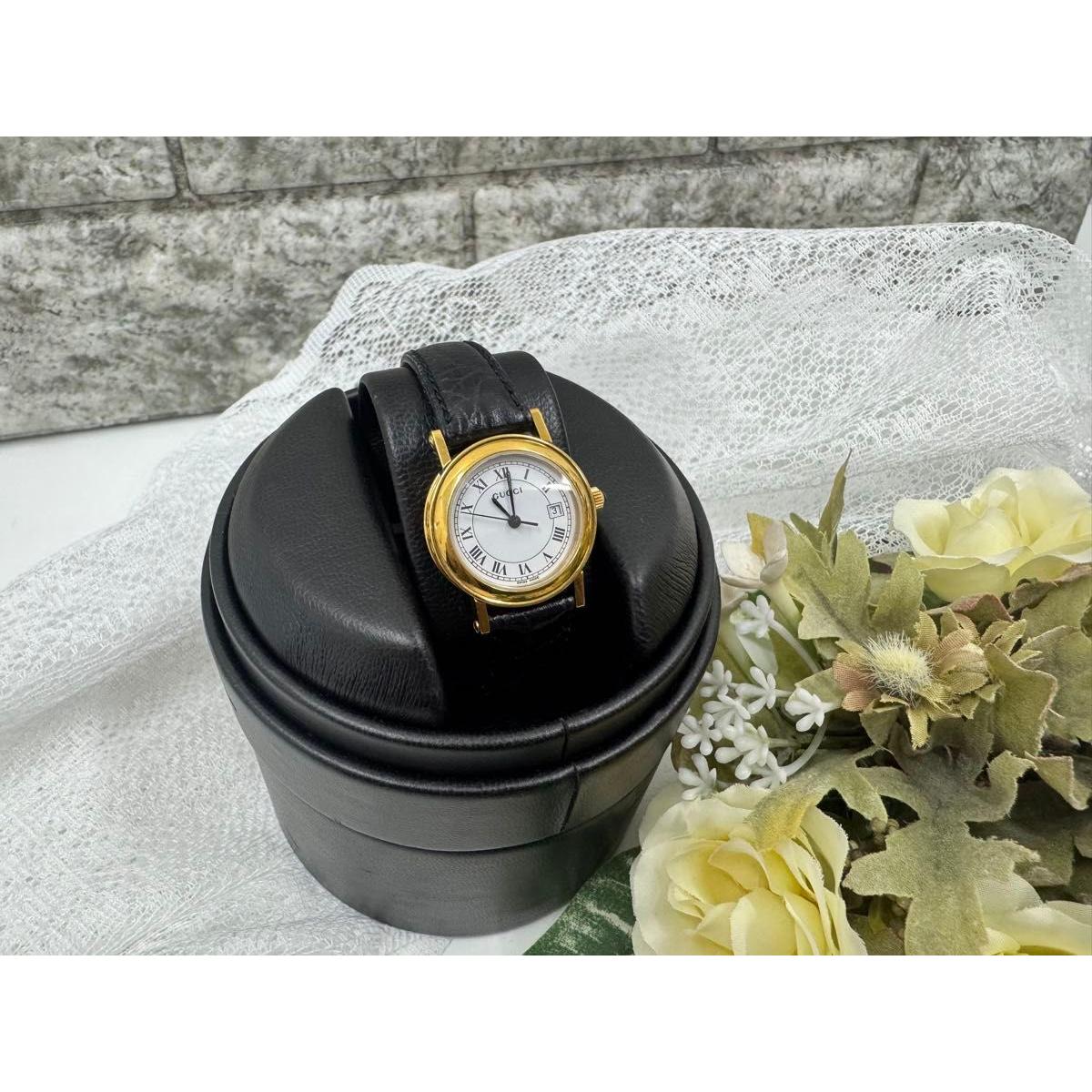 Used GUCCI Gucci ladies watch gold case white dial Roman numerals