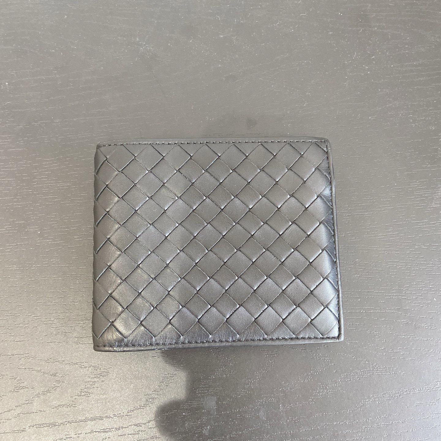 [Pre-Owned] Classic Woven Long Folded Leather Card Holder Wallet - Excellent #W7C1HO ONE SIZE