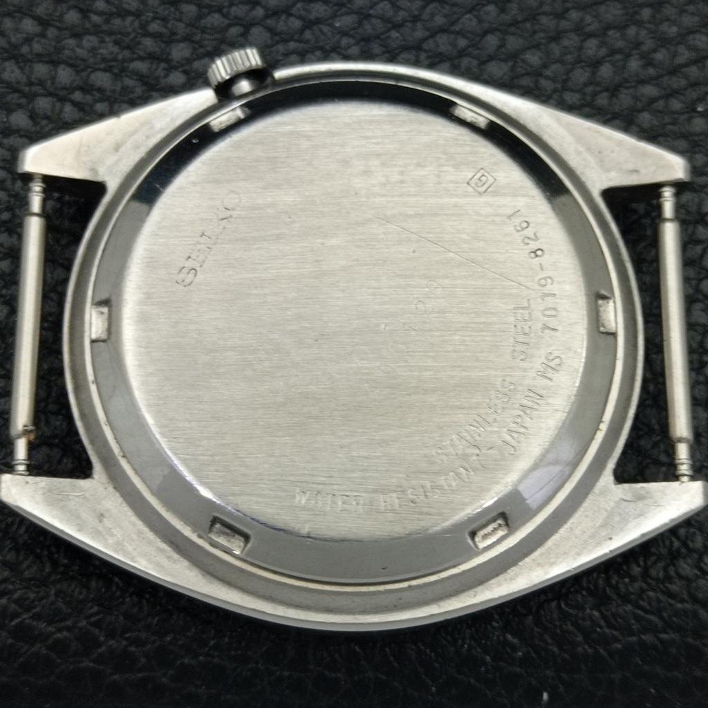 AUTOMATIC 7009A VINTAGE SEIKO 5 JAPAN MENS GOLDEN COLOR DIAL WATCH A701665-5 R206c-a701665