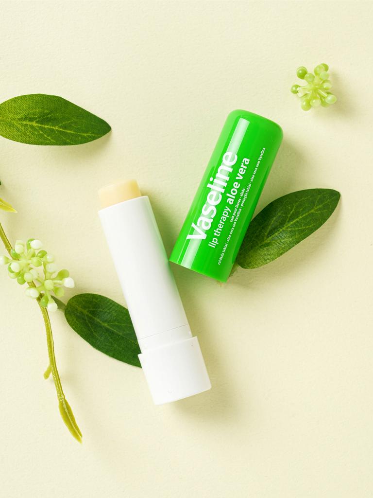 Vaseline Lip Therapy Aloe Vera 4.8g