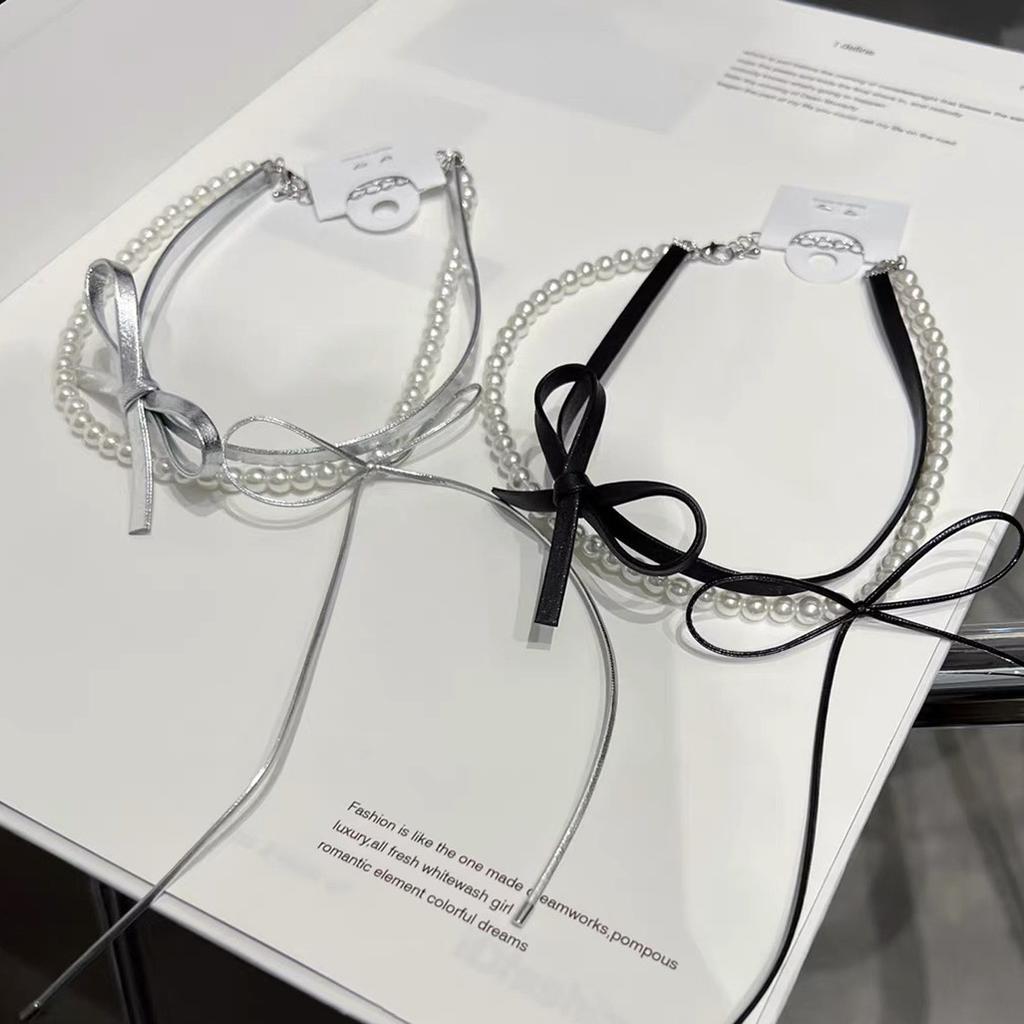 Temperament Double-layer Pearl Leather Butterfly Collar Necklace Women's High-end Titanium Steel Non-fading Collarbone Chain