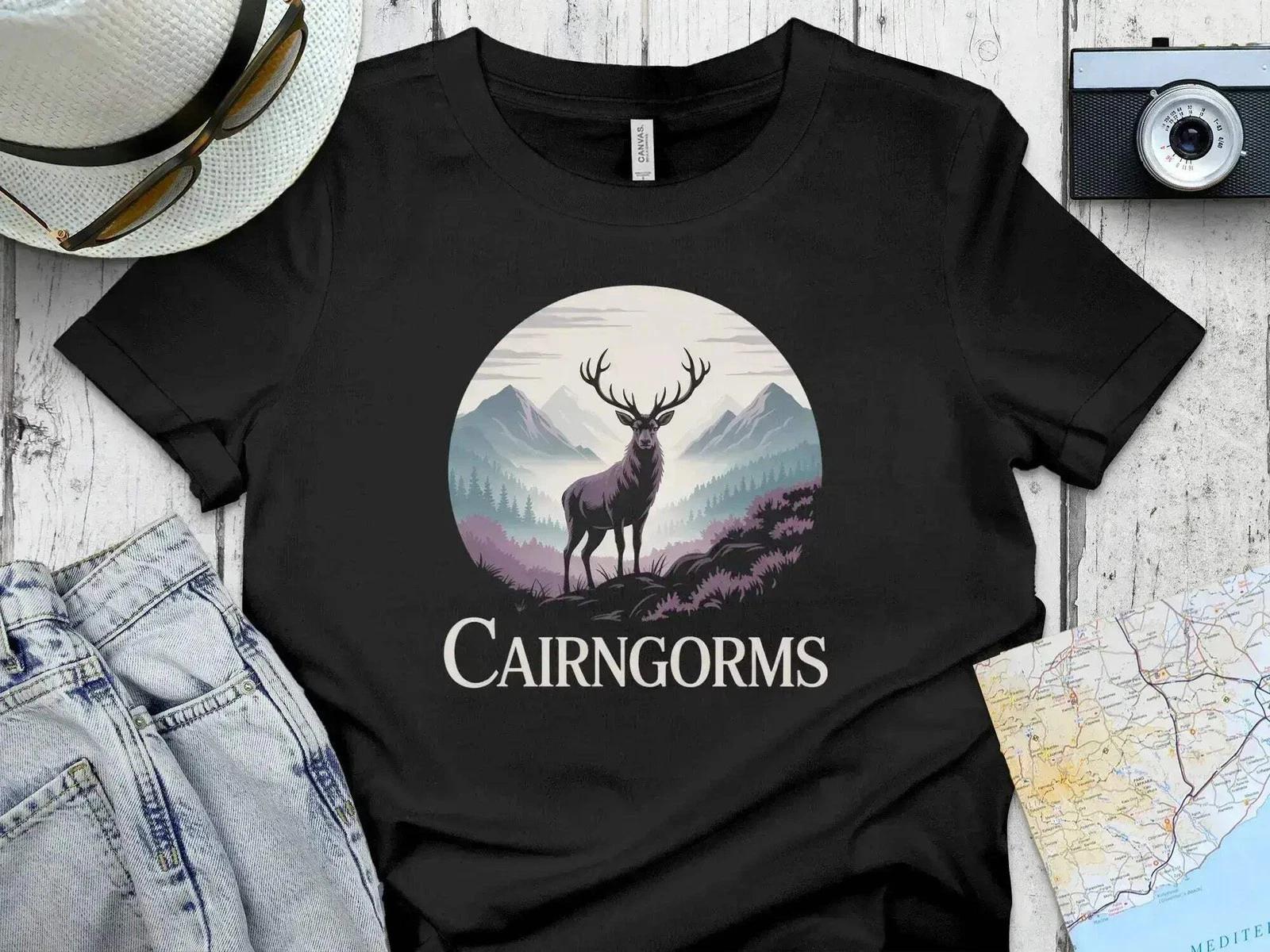 Majestic Deer in Cairngorms Scenic Landscape T-Shirt L