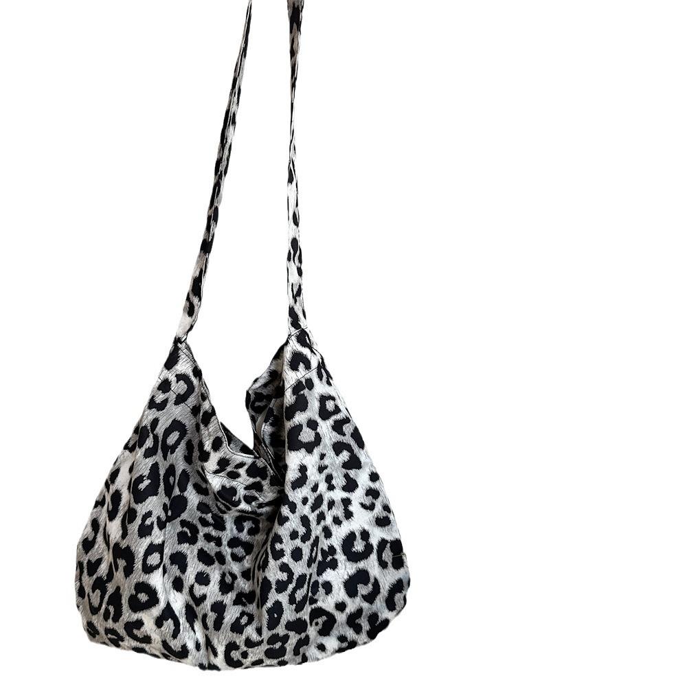 Small Leopard Print Diagonal Cross Bag, Large Capacity, Single Shoulder, Shopping Bag, Fashionable Canvas Bag, Women's, Lightweight Design