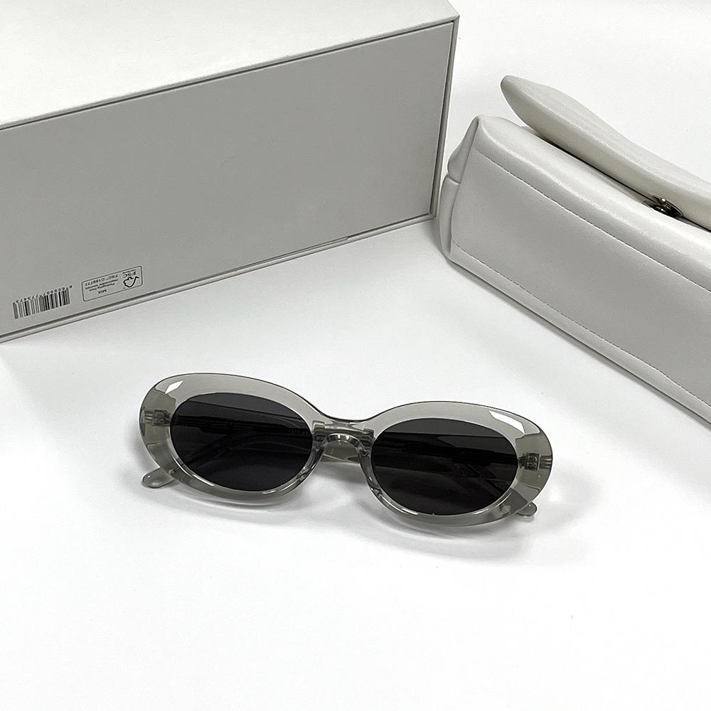 2024 Influencer Retro Oval Women's Sunglasses - UV Protection for Outdoor Driving