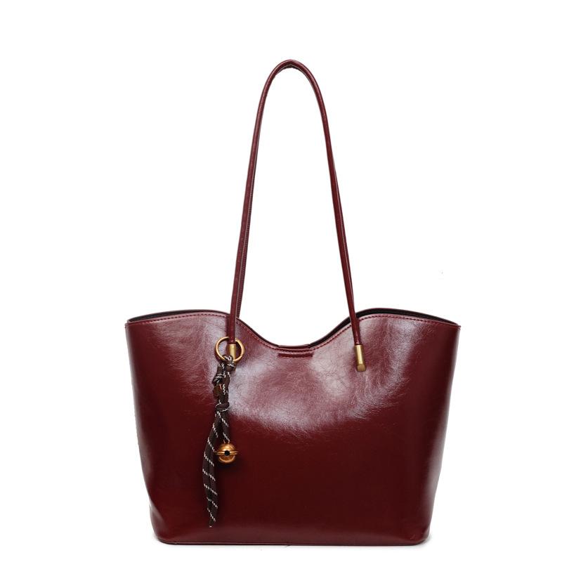 Retro Tote Bag, New Large-capacity Versatile Shoulder Bag, Women's Niche High-end Trendy Commuter Women's Bag