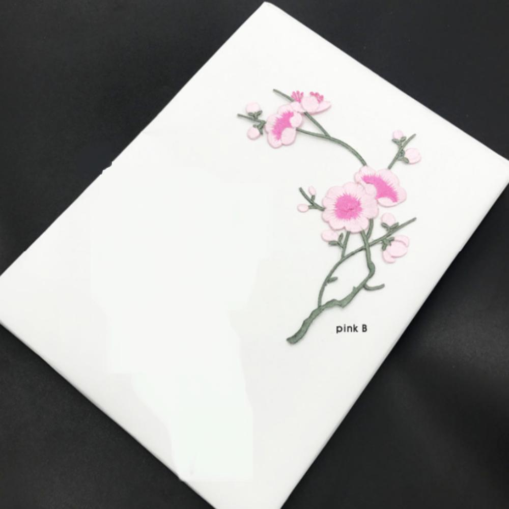 

Вышитая нашивка/герб с корейской маленькой сливой