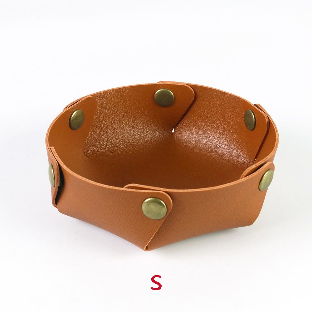 Поднос для хранения игральных костей кожаный поднос складной настольный ящик для хранения ювелирных изделий ключей монет настольный органайзер S коричневый 835₽