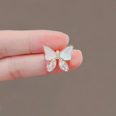 Butterfly Brooch Anti-glare Buckle High-end Women's Suit Fixation Exquisite Decoration Luxurious Small Brooch