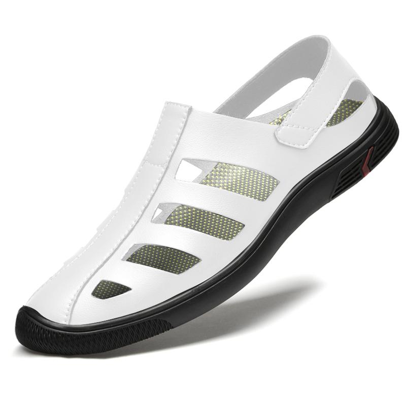 Fashion Outdoor Men's Breathable Hollow Leisure Anti Slip Beach Shoes Fashionable Summer New Men Comfortable Leather Hole Shoes Sandals