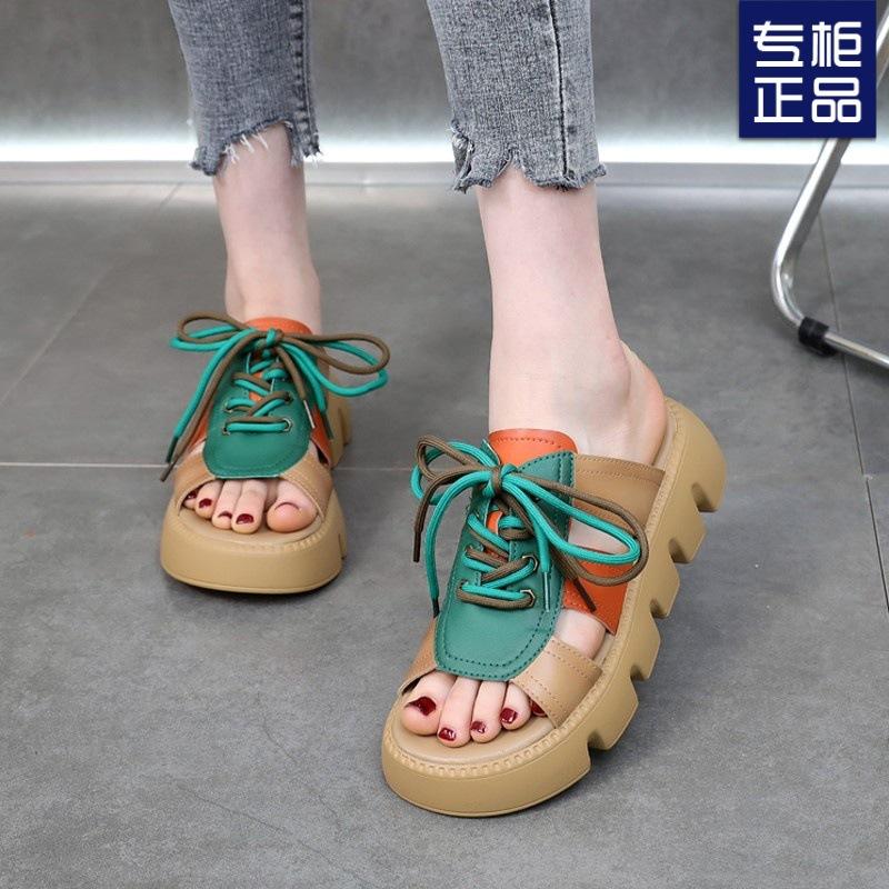 

2024 новая корейская версия интернет-знаменитостей тапочки женская летняя мода верхняя одежда плоская подошва путешествия отпуск пляж слово сандалии женщины 40 зелёный