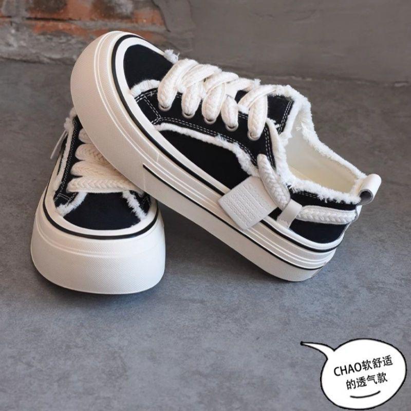 2025 Women's Retro Thick-Soled Canvas Shoes: Breathable, Versatile, Trendy Black for Fall