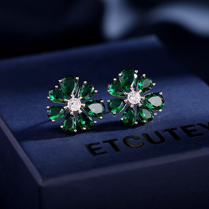 

SUYU Summer New Sweet and Fashionable Style Design with Simple Water Drop Zircon Inlaid Flower Earrings зелений