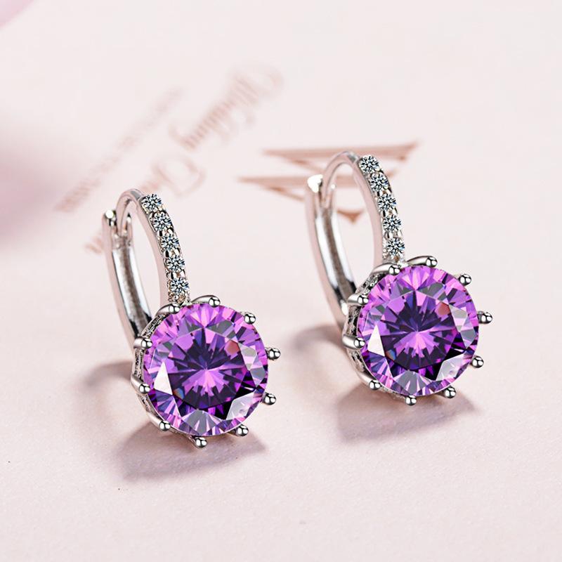 Elegant Multicolored Diamond Earrings for Women: Simple, Versatile, and Sophisticated
