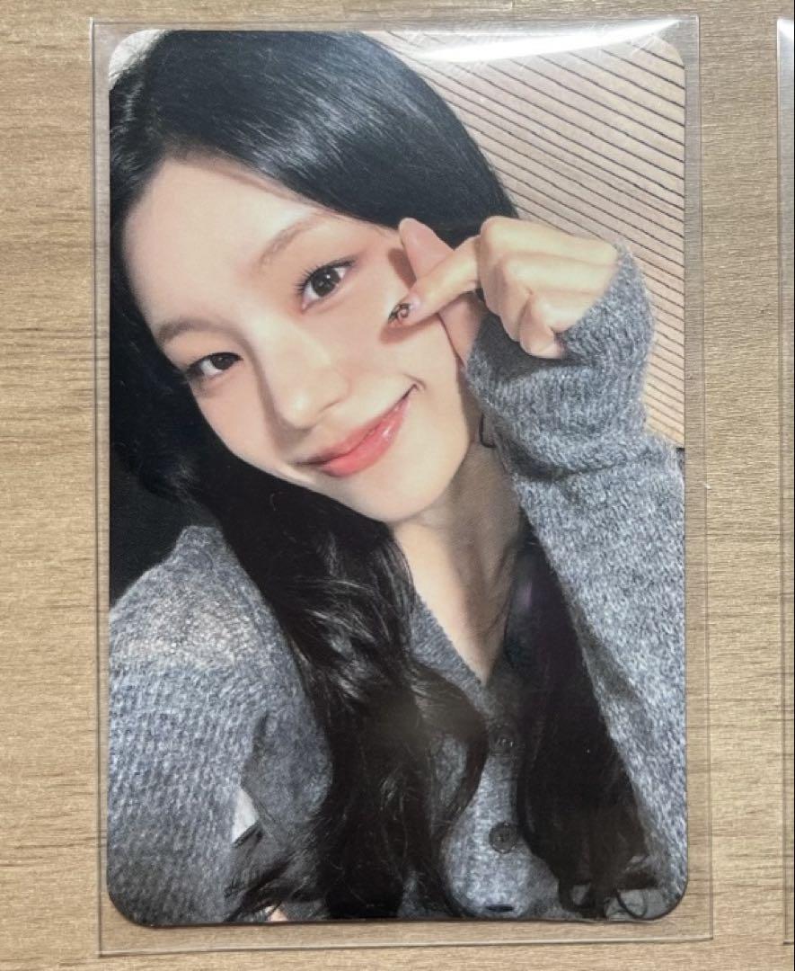 

[USED] ITZY GOLD COUNTINGSTAR Guangzhou Winner Limited Edition Trading Card