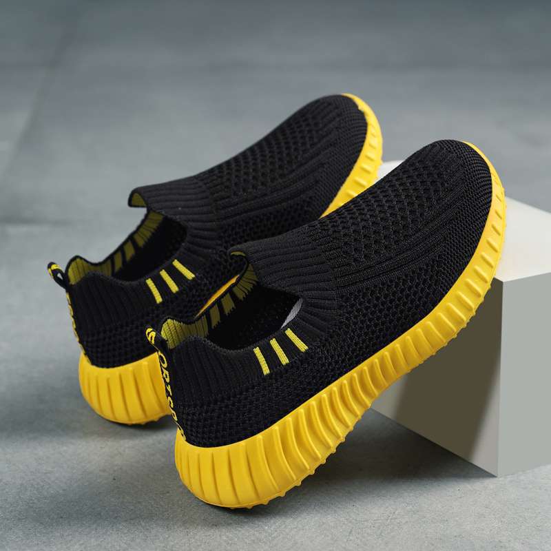One pedal classmates boys and girls coconut shoes summer mesh breathable primary school students shoes men and women the same trendy shoes women