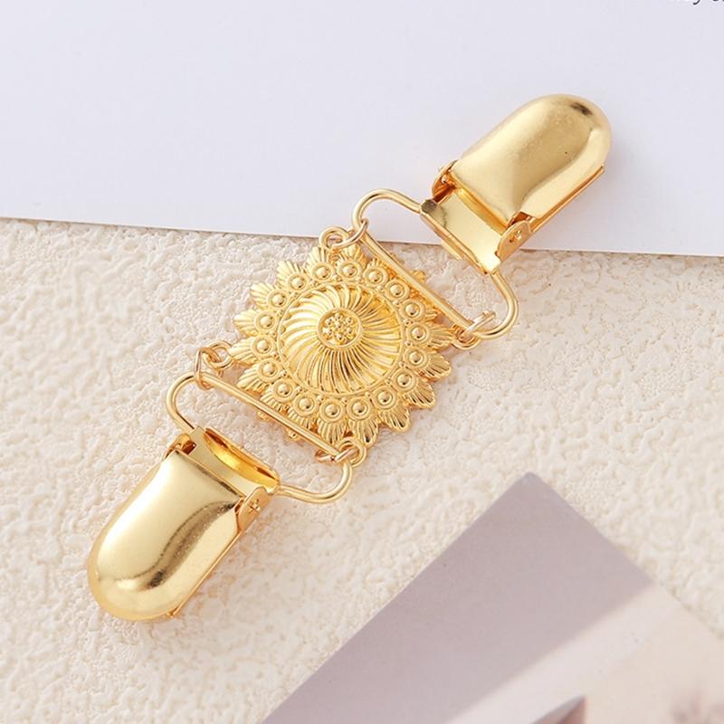 Vintage Flower Sweater Clip Brooch for Women, Hollow Collar Clasp Jewelry with Double Clip Design for Scarves and Coats