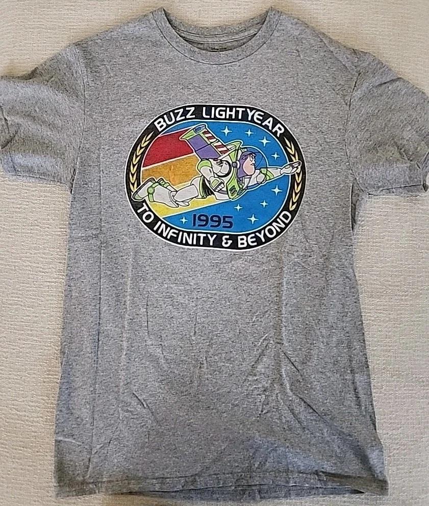 

Vintage Toy Story Buzz Lightyear To Infinity And Beyond 1995 T-shirt Size Small 2XL