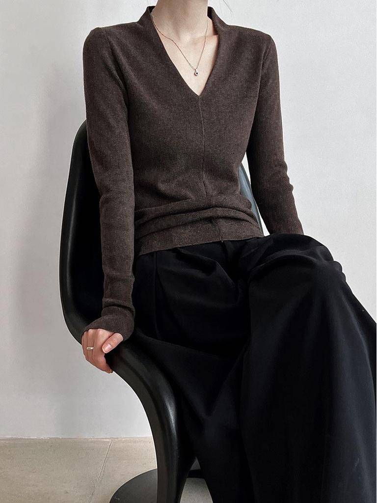 Luxi Dámské minimalistické tričko s výstřihem do V a dlouhým rukávem, podzim 2024 zeštíhlující high-endové vnitřní tričko (Styl: SS539)