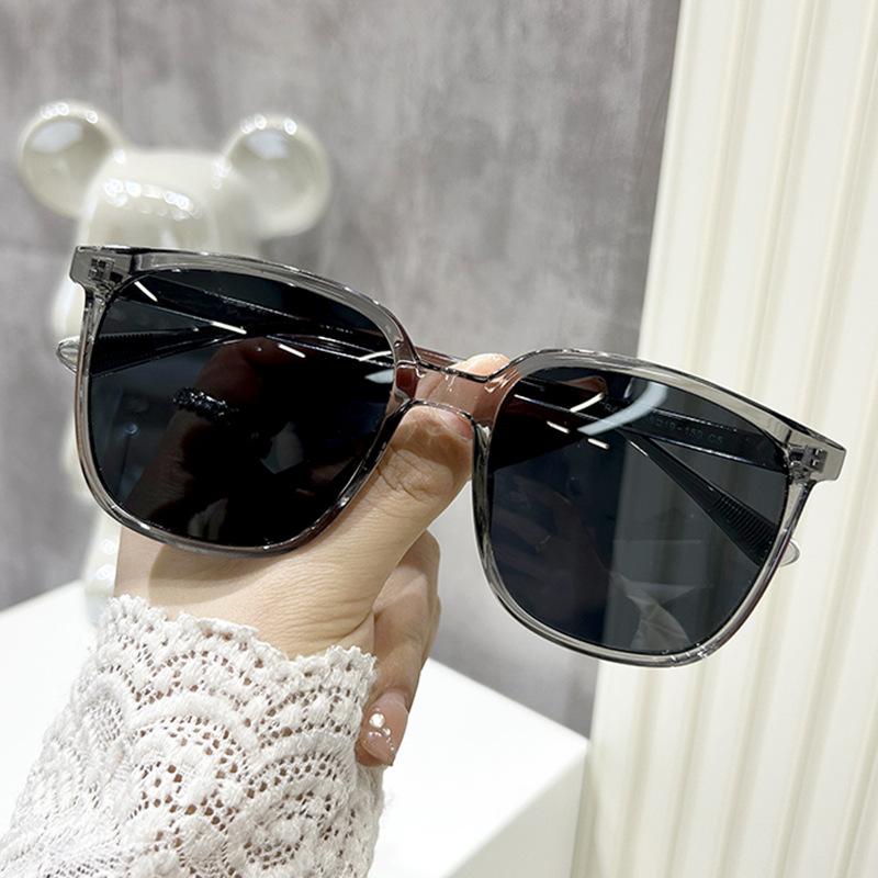 Tr90 Men'S Polarized Sunglasses, Uv-Proof Driving Glasses, Fashionable Retro Sunglasses For Women