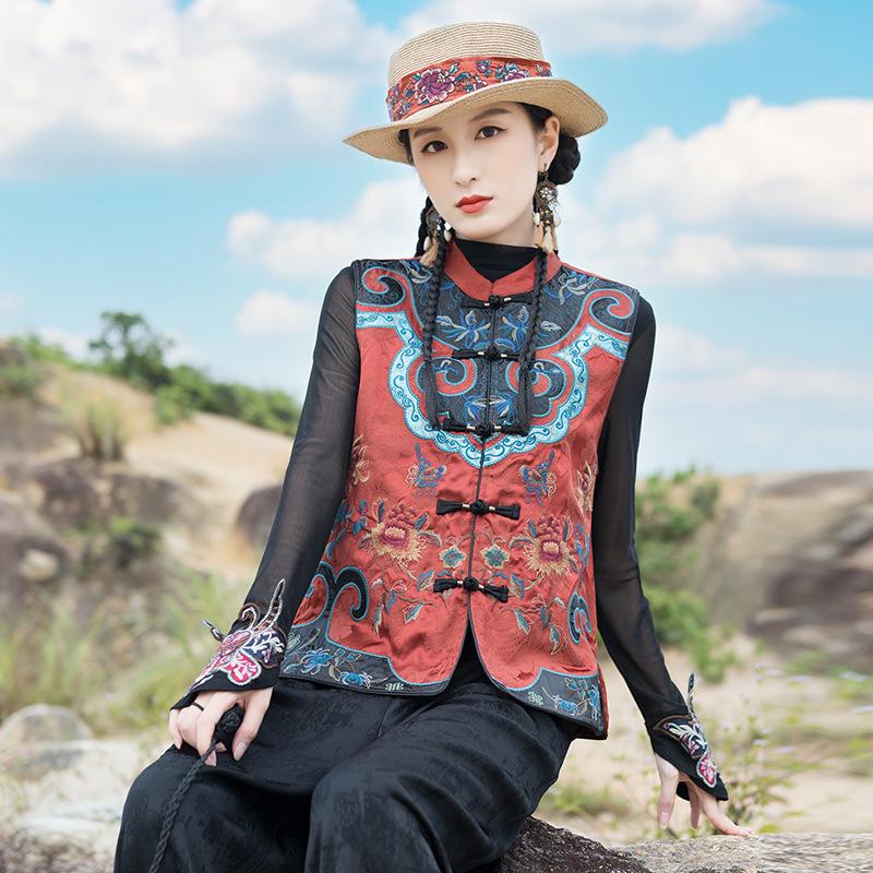 2025 Spring Ethnic Sleeveless Embroidered Cardigan Vest with Frog Buttons and Stand Collar for Women