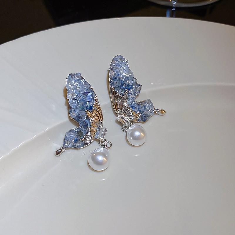 Silver Needle Crystal Flower Butterfly Earrings New Popular Earrings Fashion Light Luxury High-end Earrings