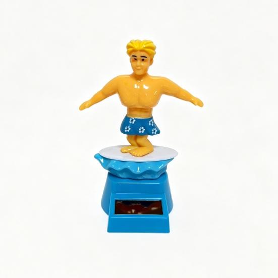 Surfer Boy Solcellsdriven Bil Nickleksak, Tecknad Bobblehead för Instrumentbräda, Automatisk Gungande Skakande Figur för Kontor