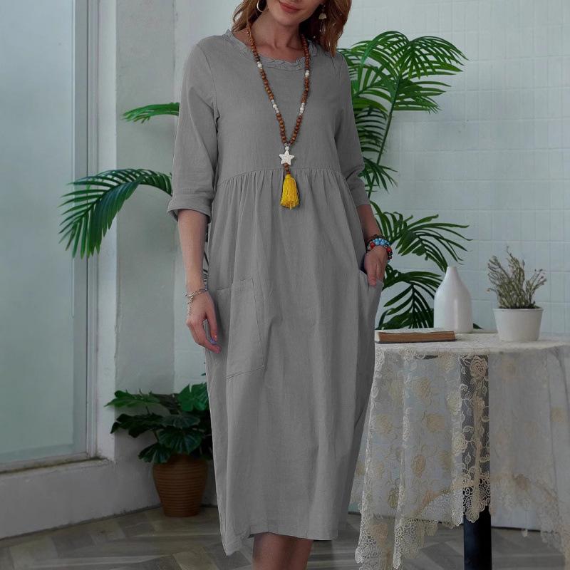 Elegant Women's Mid-Length Solid Color Dress with 3/4 Sleeves and Round Neck