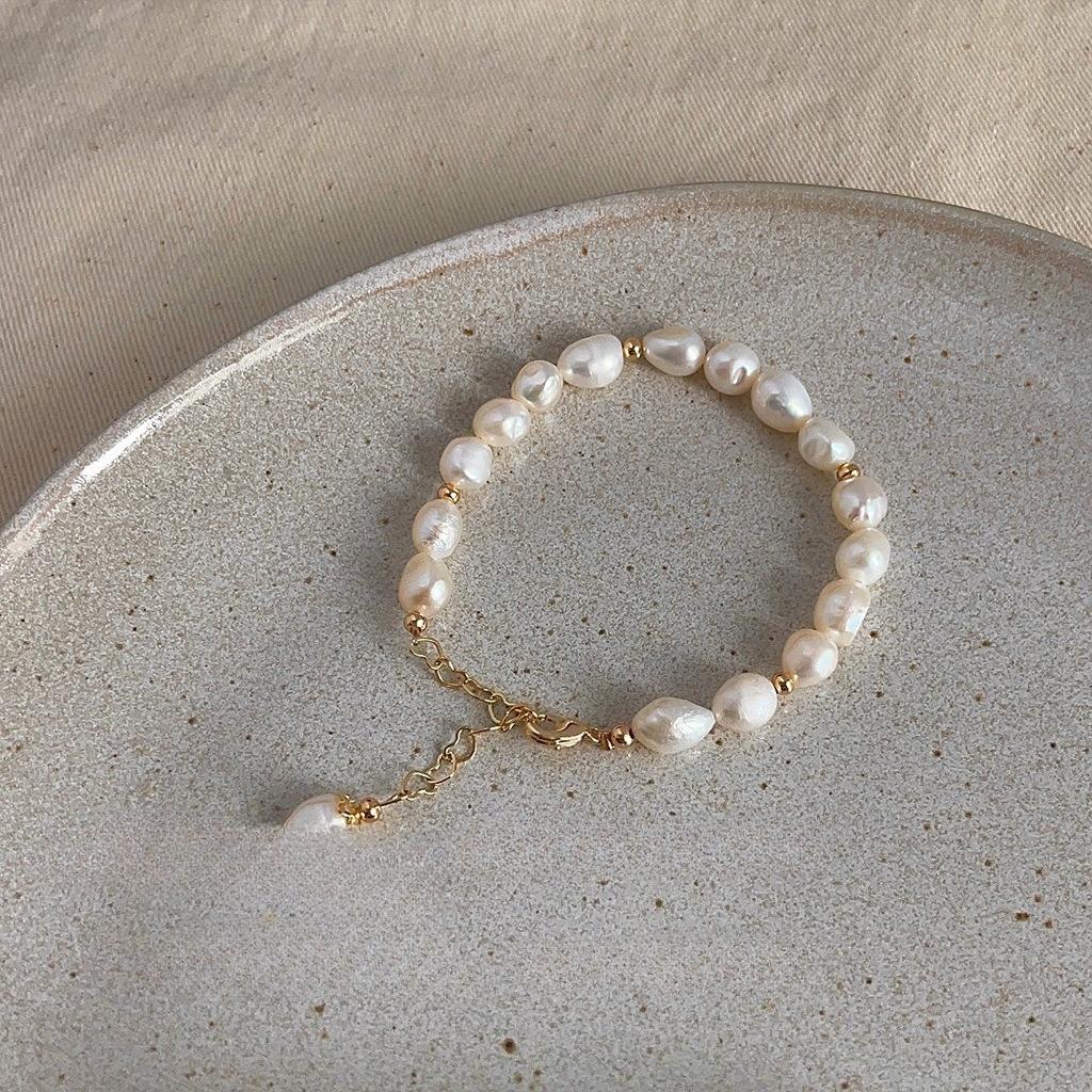 French Baroque Freshwater Pearl Bracelet Female Retro Niche Design Sense Bracelet Hand-made Gentle Temperament Jewelry