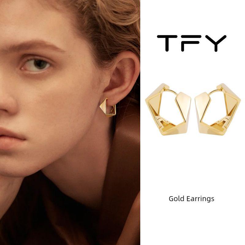 

Geometric Metal Hoop Earrings for Women 2026 New Popular Style High-End Pure Silver Needle European and American Niche Design Earrings Gold Unique Earrings