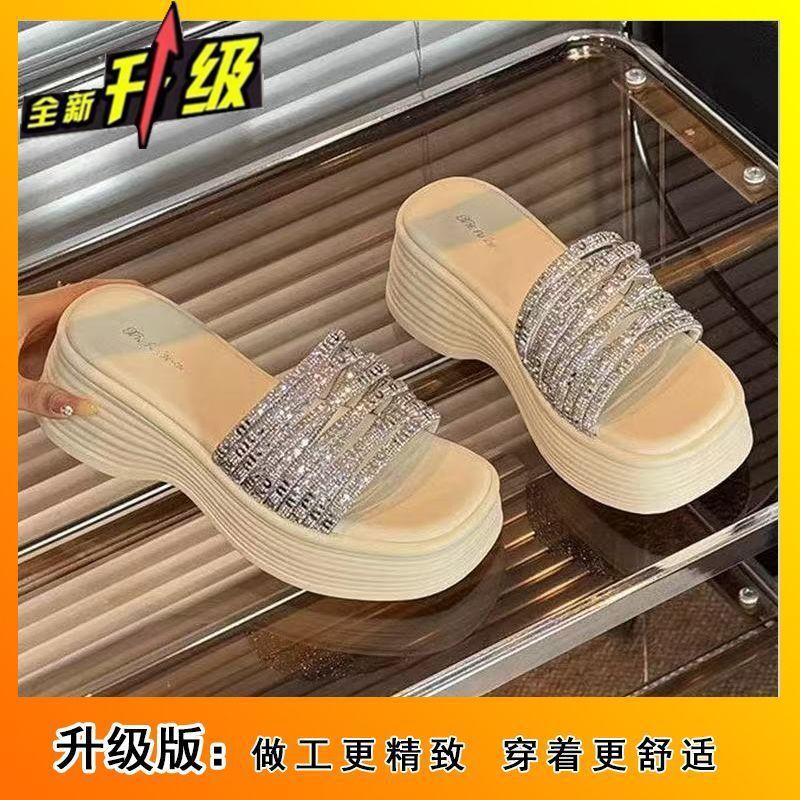

Heel rhinestone thick-bottomed muffin bottom cool slippers 2025 summer new outer wear with skirt open-toed slippers women 40
