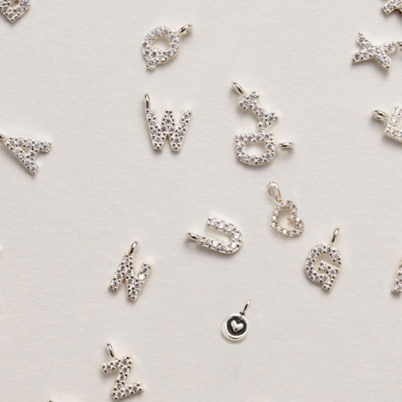 Liersi gnistrande kedja initial fotlänk