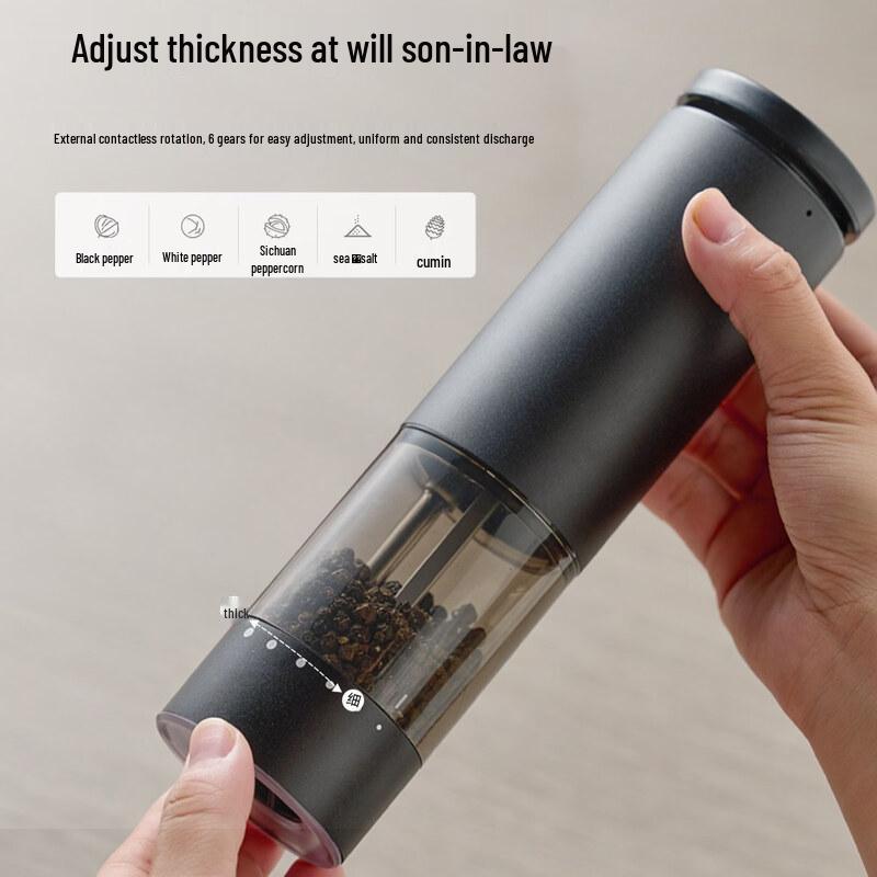 Plus Minus Zero Black Pepper Grinder