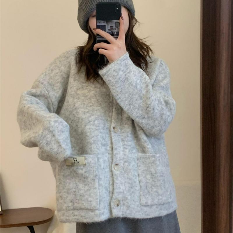 Autumn and winter new gentle soft waxy knitted cardigan women's loose lazy wind crew neck sweater jacket top
