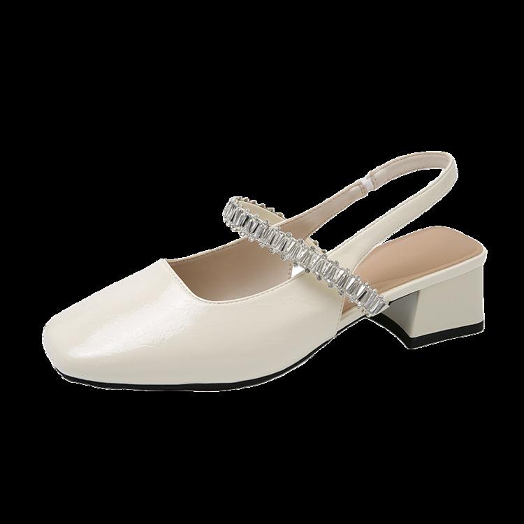 Flat Bottom Low Heel Bag Head Sandals Women's 2025 Spring and Summer New French Fashion Rhinestone Word with Shallow Mouth Square Head Single Shoes