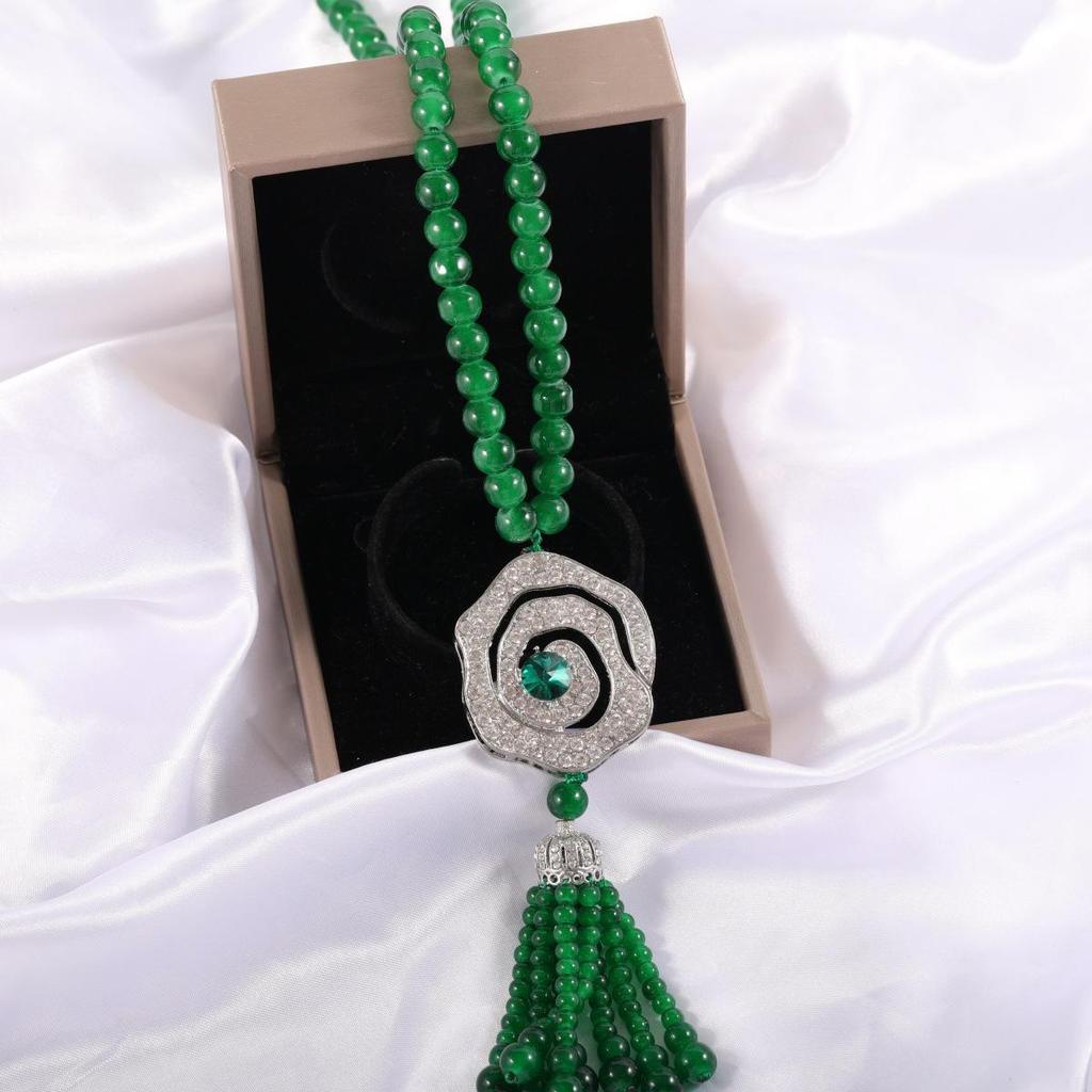 Trendy Green Bead Long Sweater Chain with Tassel Pendant - Light Luxury Necklace