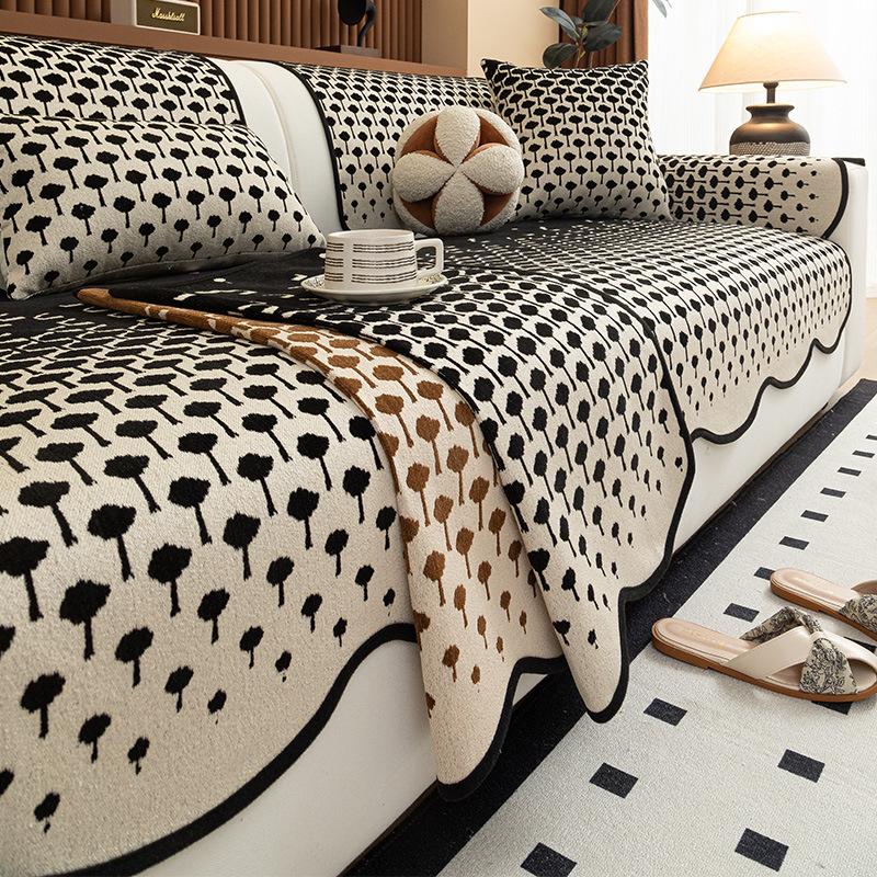 

Chenier Special-Shaped Irregular Sofa Cushion French Light Luxury Seat Cushion Universal Non-Slip Straight Row Cover Cover For All Seasons 70*70cm