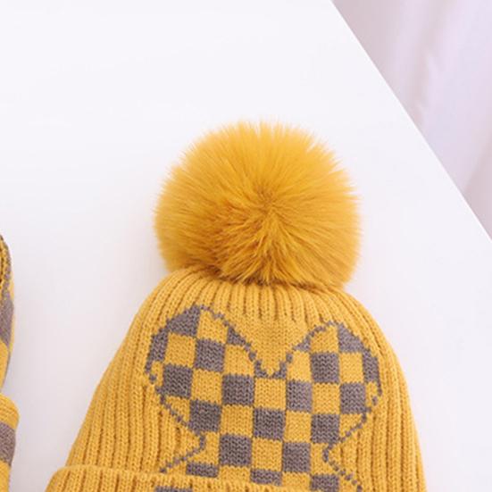 2Pcs/Set Children Hat Scarf Set Plush Ball Decor Thickened Velvet Lining Windproof Kids Winter Hat Scarf Set