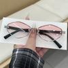Personalized Rhombus Small Frame Sunglasses Women Fashion Polygonal Metal Frame Sunglasses Luxury Brand Punk Shades Eyewear