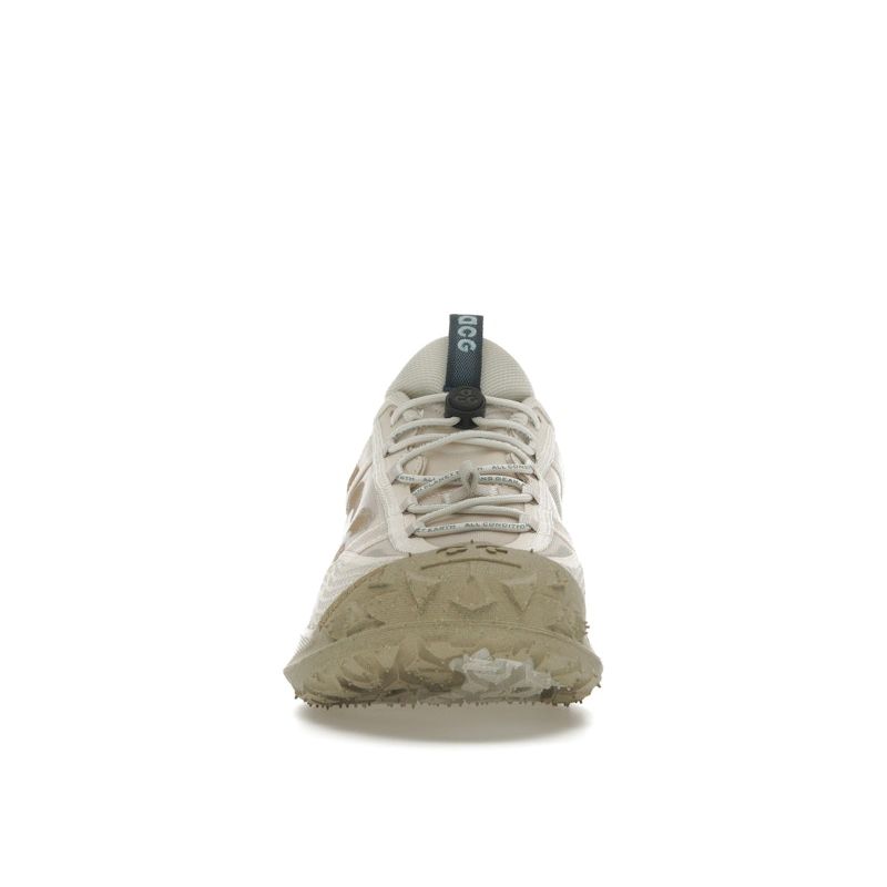 Nike ACG Mountain Fly 2 Low Light Orewood Brown Unisex Sneakers Creme Khaki Light-Bone DV7903-101