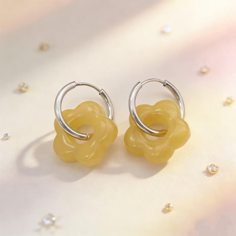 2025 Dopamine-Inspired Enamel Flower Hoop Ear Cuffs - Light Luxury Earrings