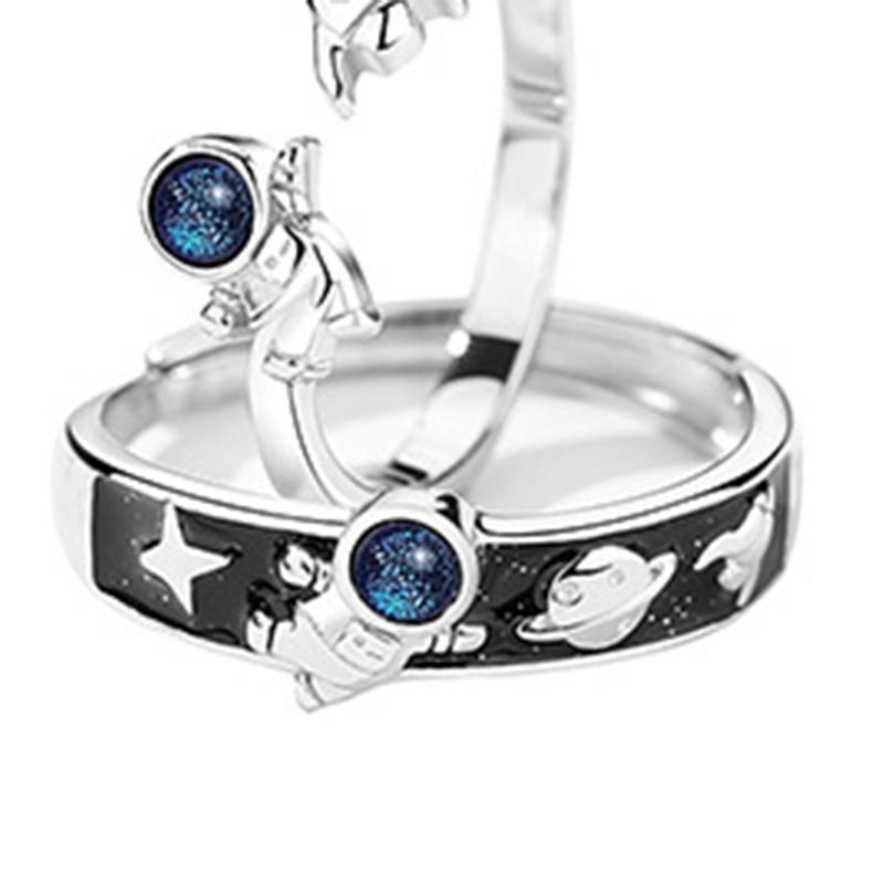 2x Exquisite Space Astronauts Planet Star Pattern Adjustable Rings for Women Girls Open Finger Rings Jewelry Birthday