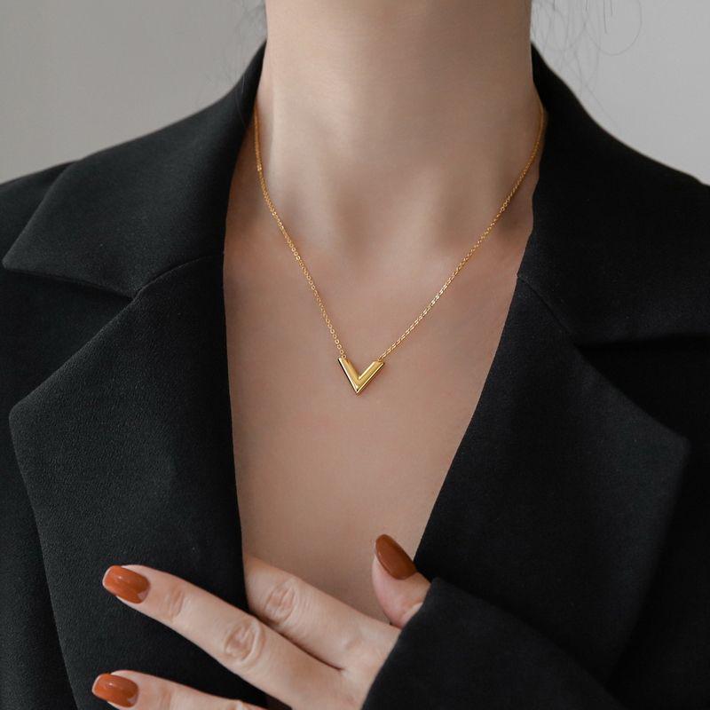 Minimalist Multi-Layer Stackable Clavicle Necklace - Trendy, Versatile Design for Women