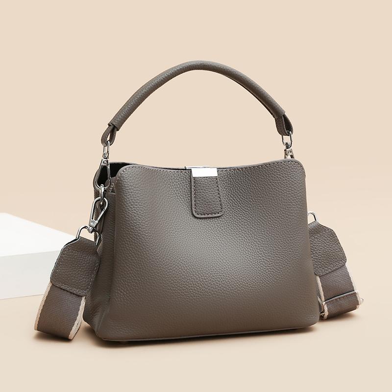 Luxury Large Capacity Female Handbags Famous 2025 Women's Shoulder Crossbody Bags Fashion Soft Genuine Leather Women Bucket Bag