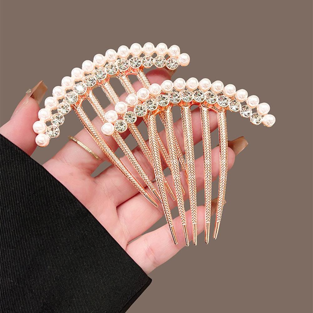 Exquisite and Eye-catching Fan-shaped Hairpin Paired with Water Diamonds To Create a Gorgeous Look and Unlock Elegant Hairstyles